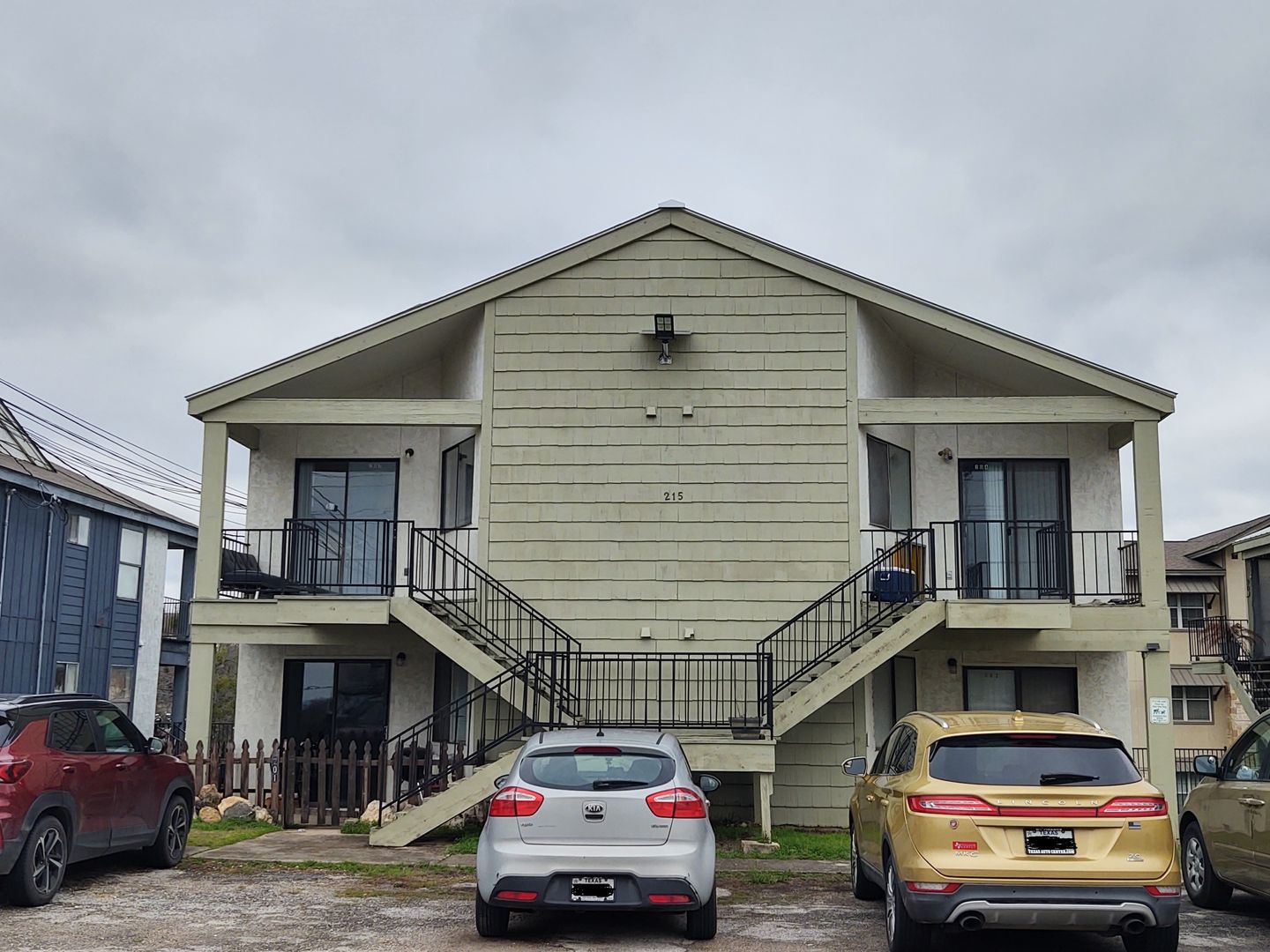 SAN MARCOS Apartment: 215 RAMSAY