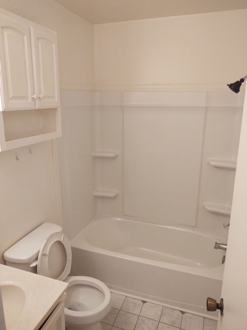 SAN MARCOS Apartment: 1646 POST RD