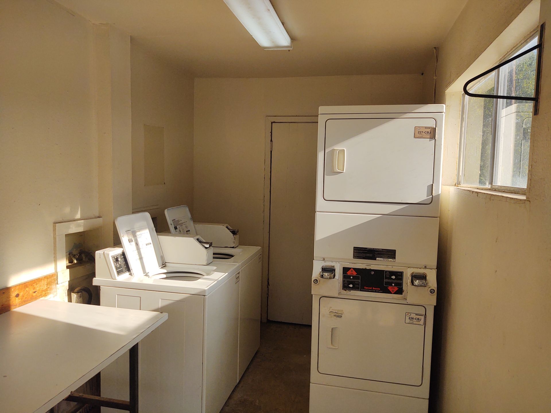 Martindale Apartment: 72,74,76,78,82,84,86,88,104,106,108,110 Quail Run Road