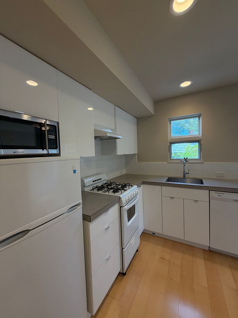 453 Seaview Drive 16 of 16