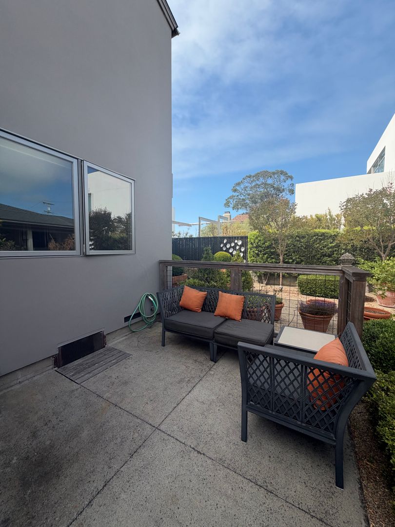 453 Seaview Drive 10 of 16