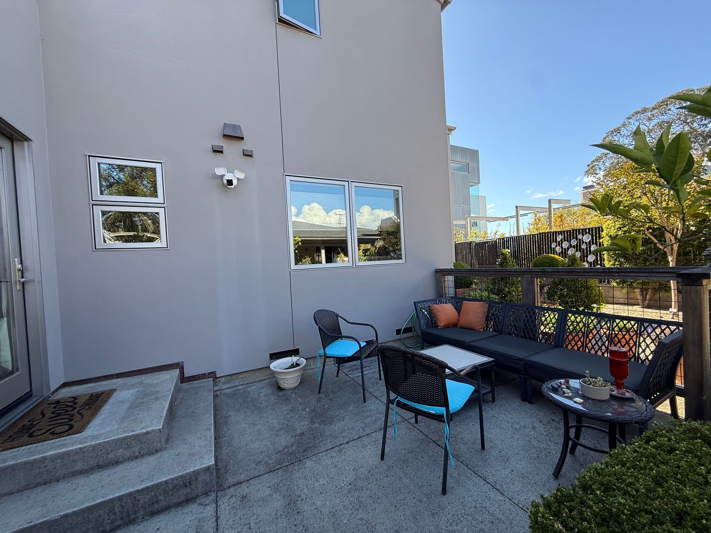 453 Seaview Drive 6 of 11