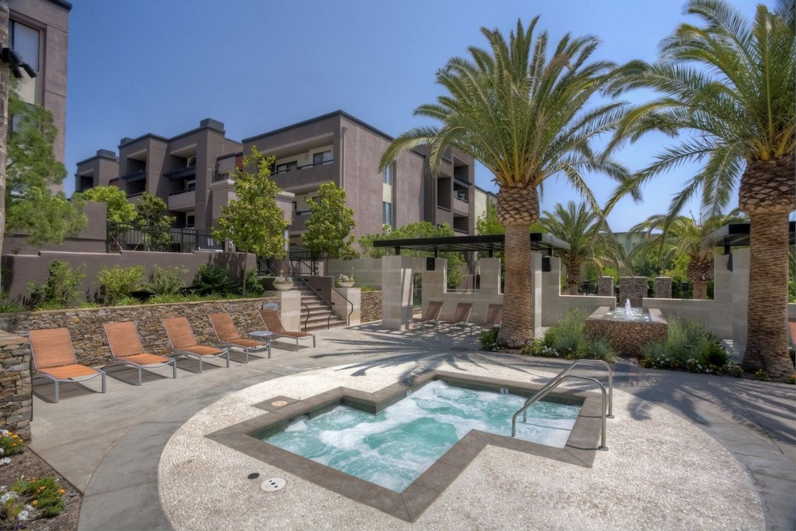 Burbank Apartment: 350 S San Fernando Blvd