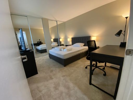 Private Bedroom in Burbank