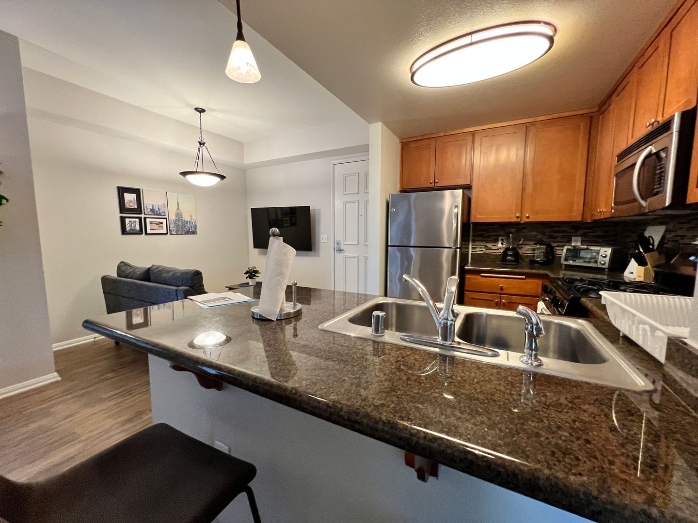 Los Angeles Apartment: 8601 Lincoln Blvd.