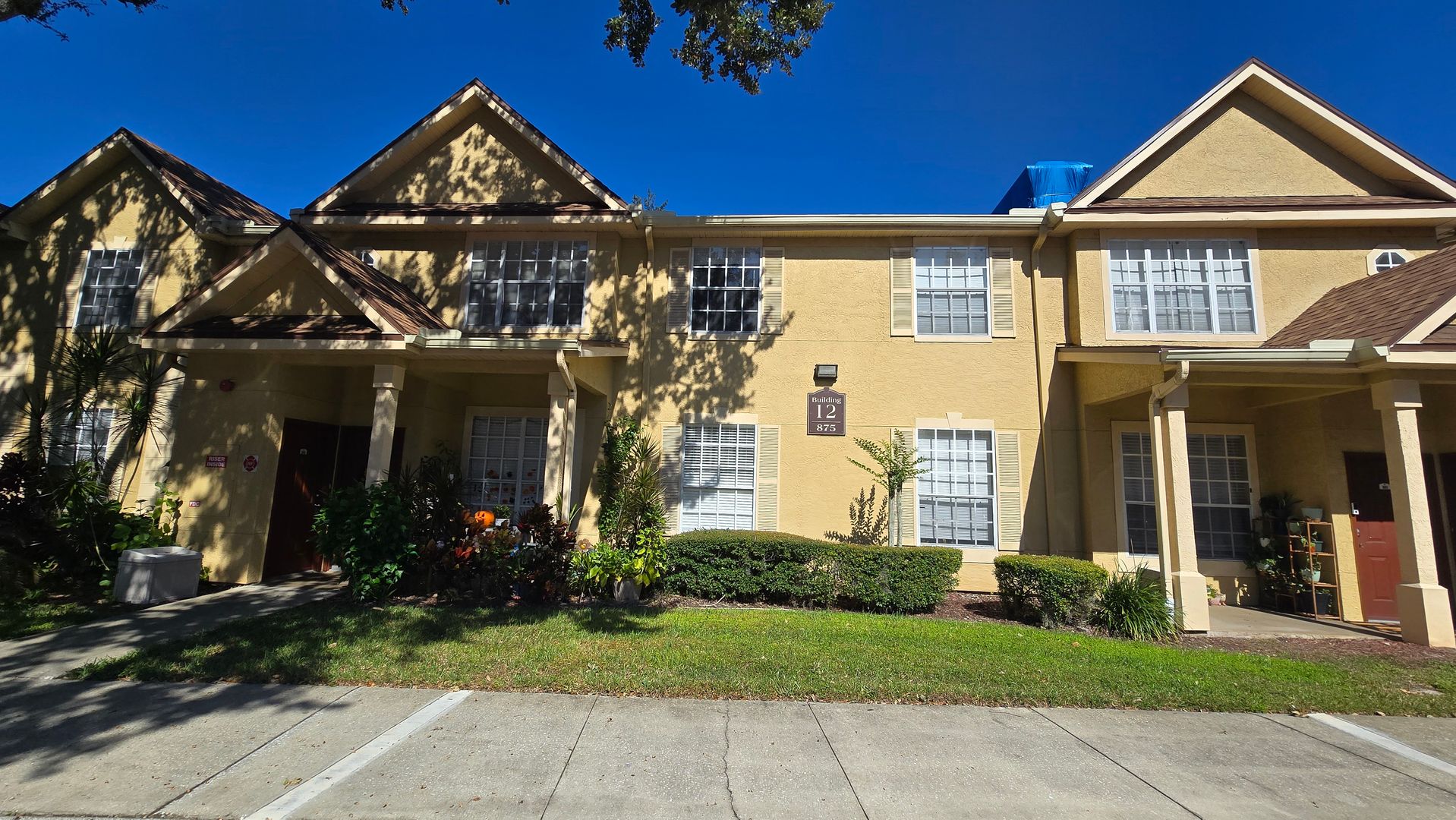 Altamonte Springs Apartment: 875 Grand Regency Pointe #202