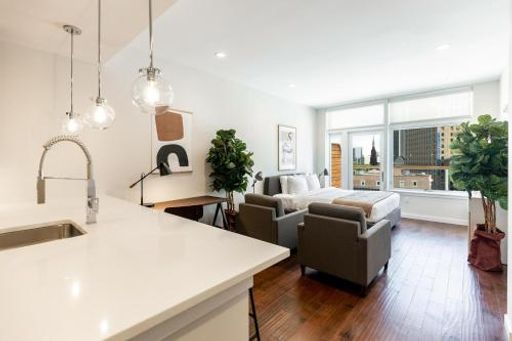 No traditional security deposit required! Furnished Charming Studio Residences in the Historic Kislak Building, Downtown Newark (751 SF) – photo 1