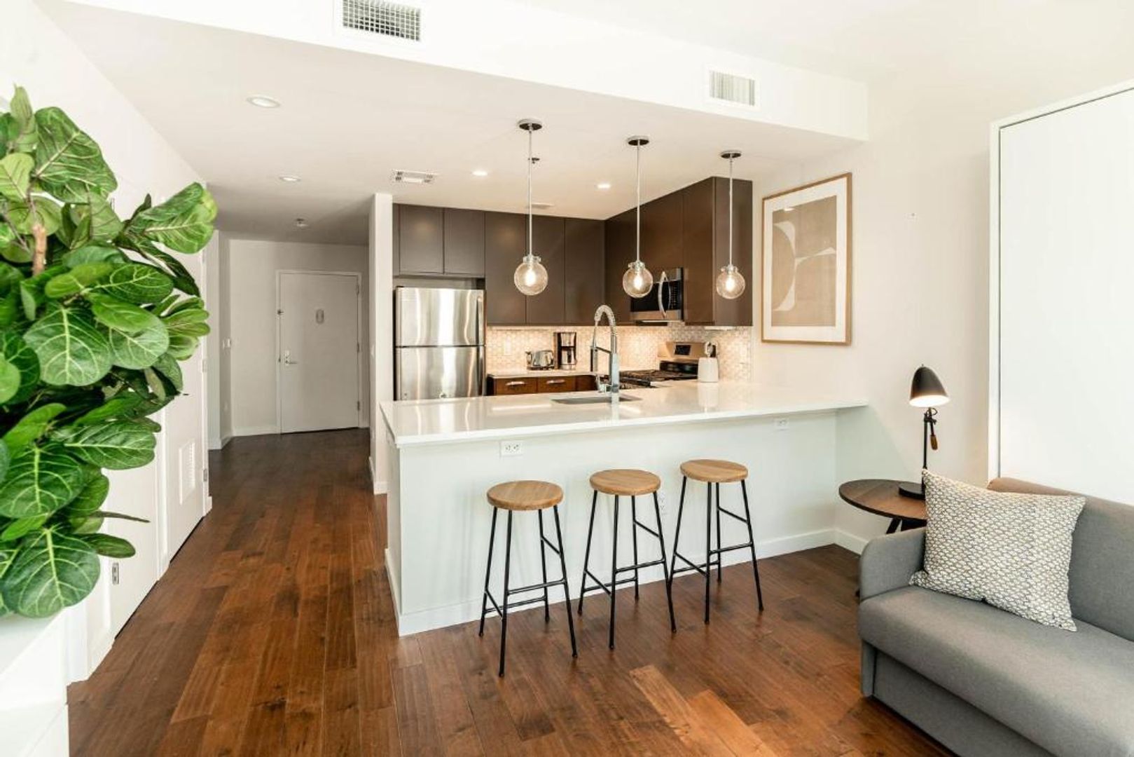 Residence 601 at 10 Central Avenue