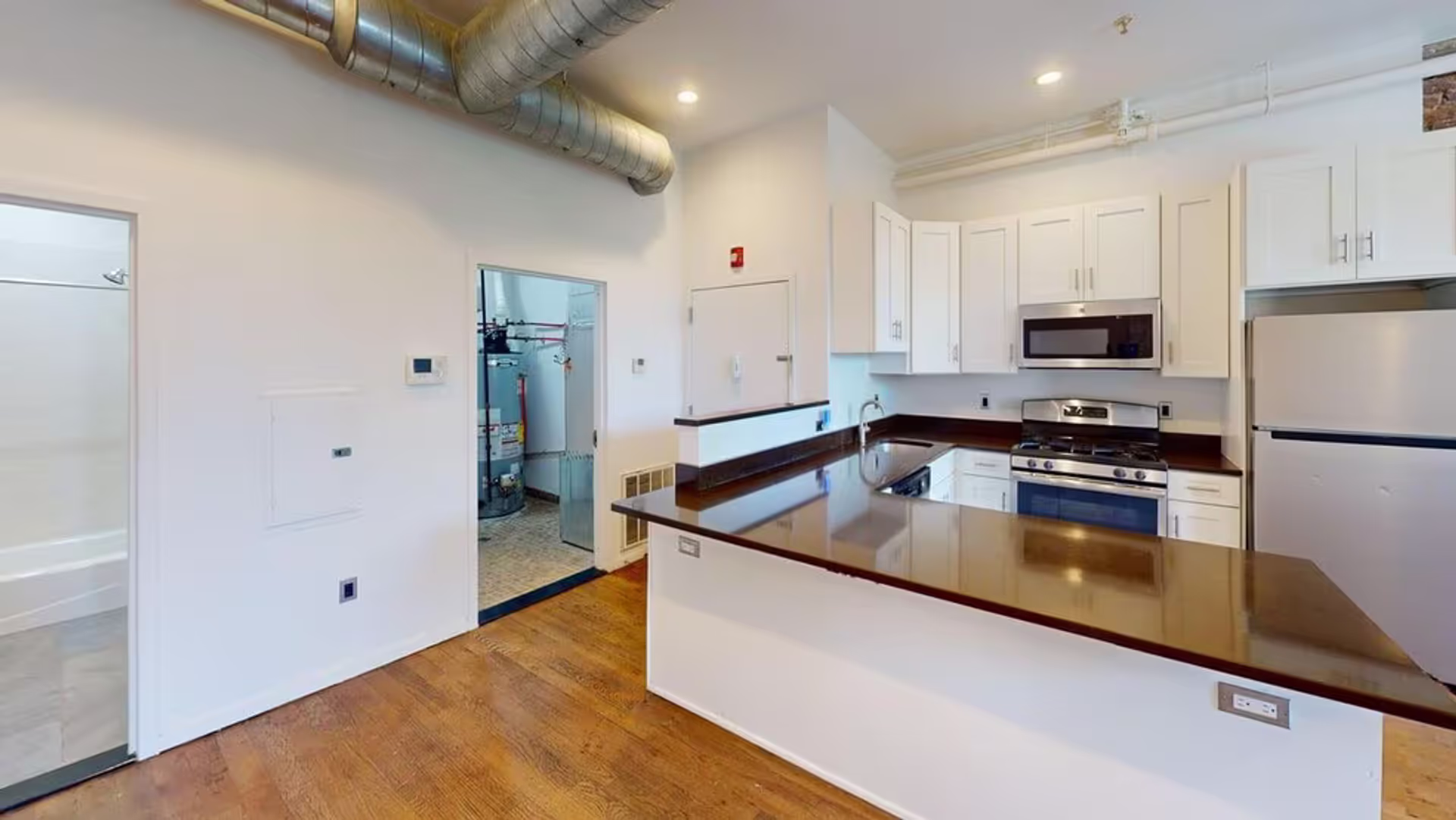 Newark Apartment: 91 Halsey St