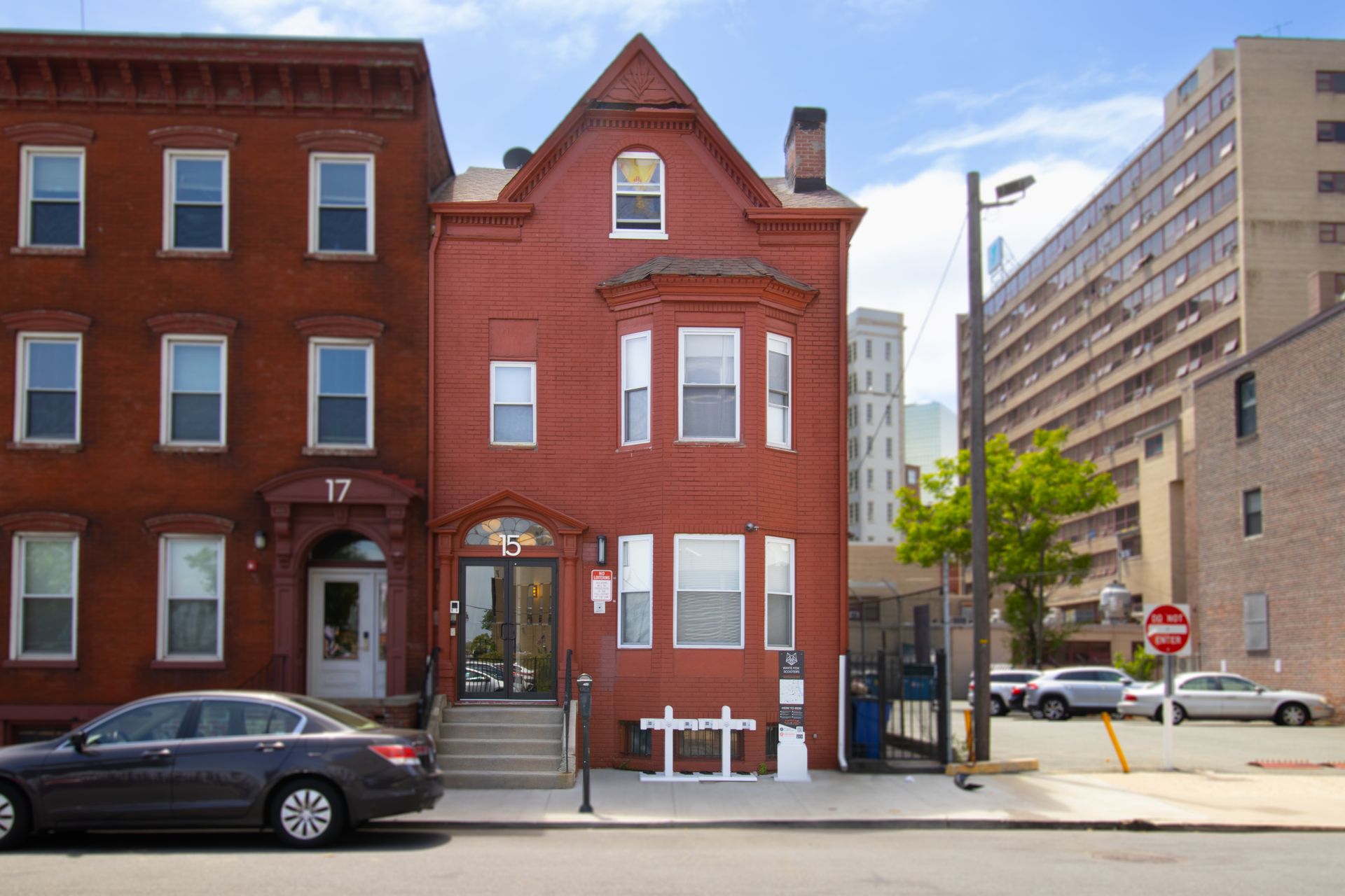 Newark Apartment: 19 Fulton St