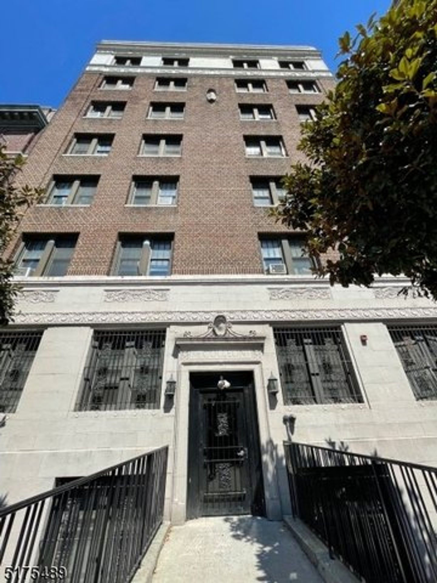39 Lincoln LLC 3 of 12