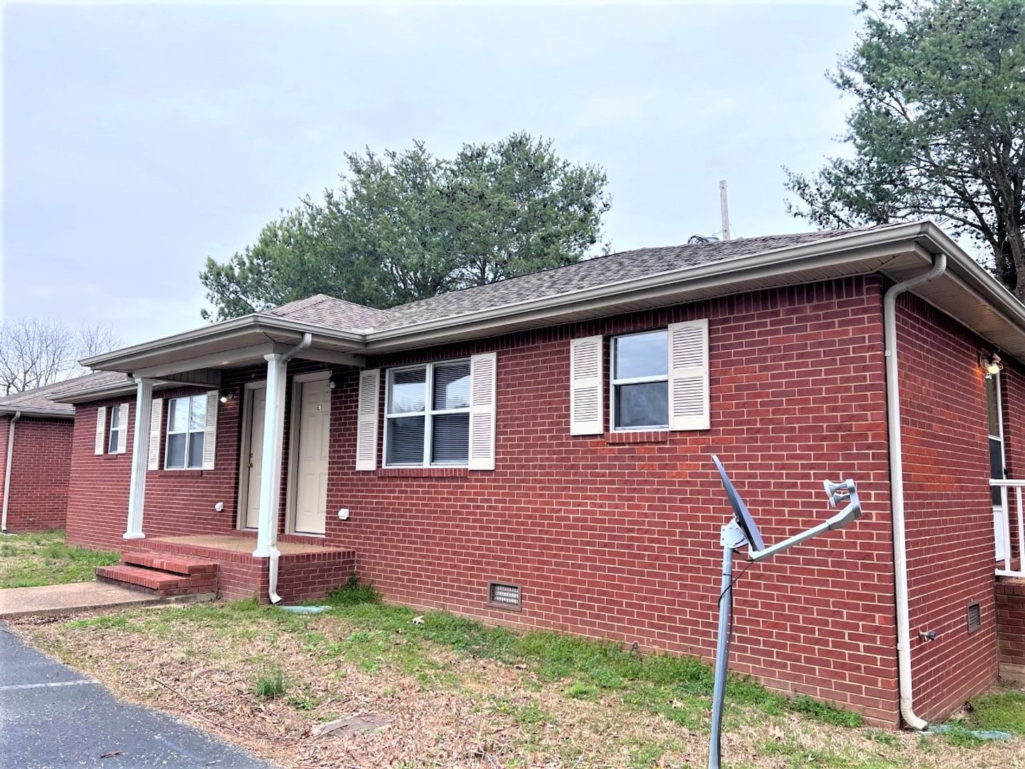 Martin Apartment: 579 Baker Rd