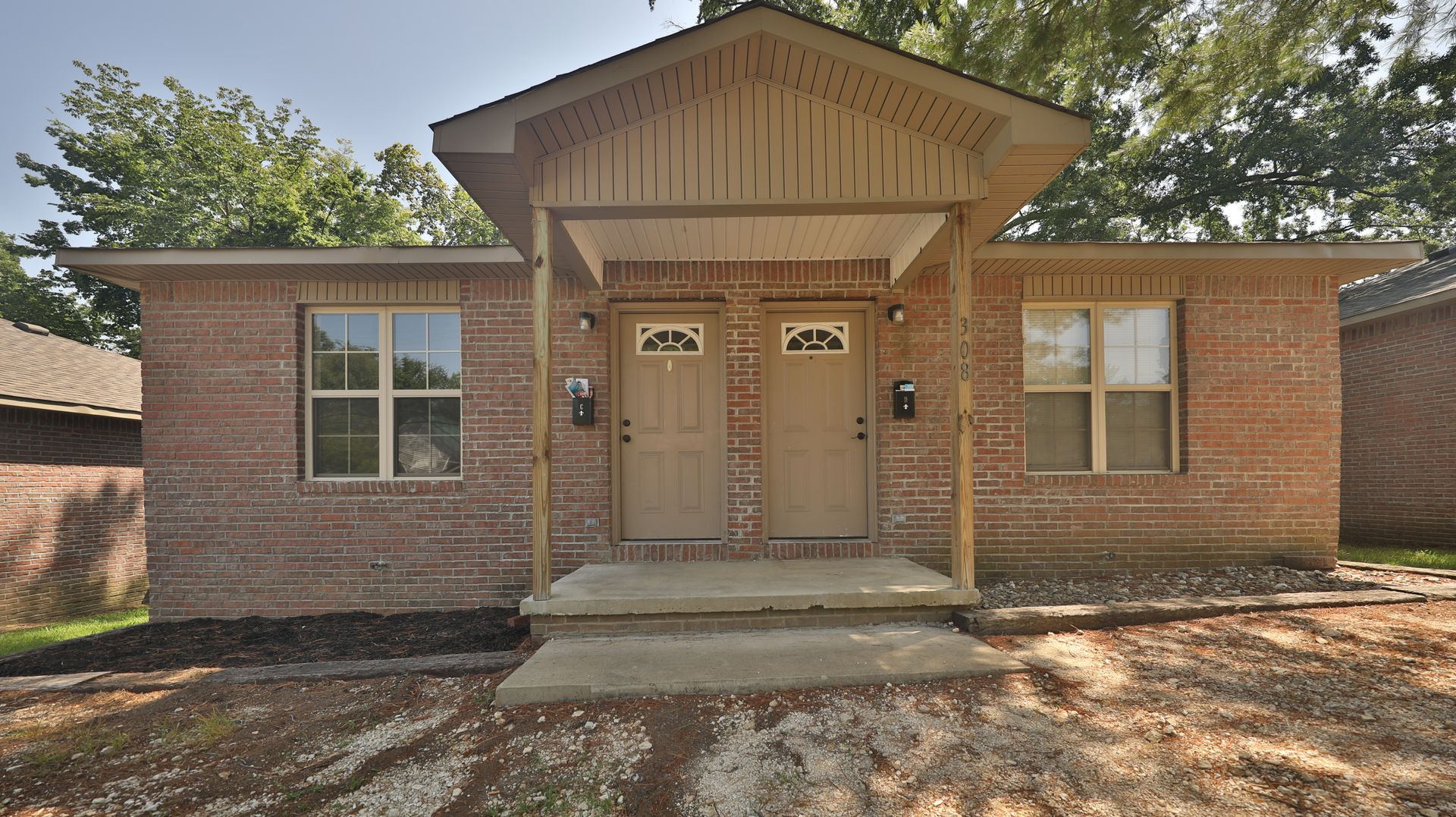 Martin Apartment: 308 Oxford St.