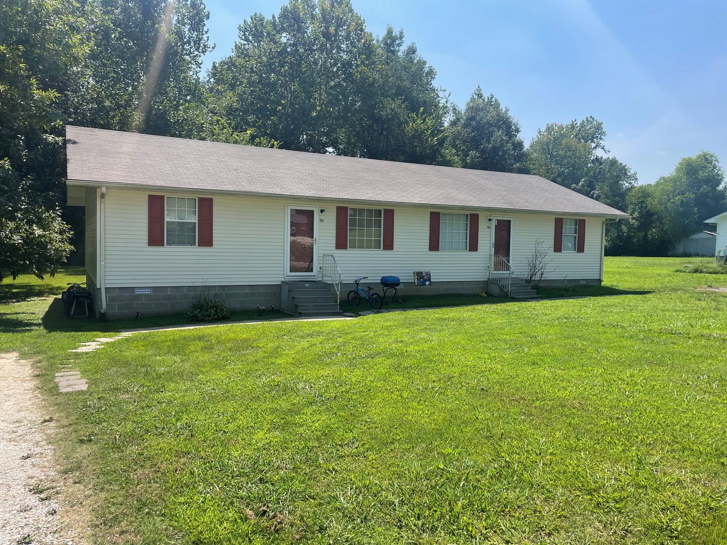 Martin Apartment: Oakfield Dr.