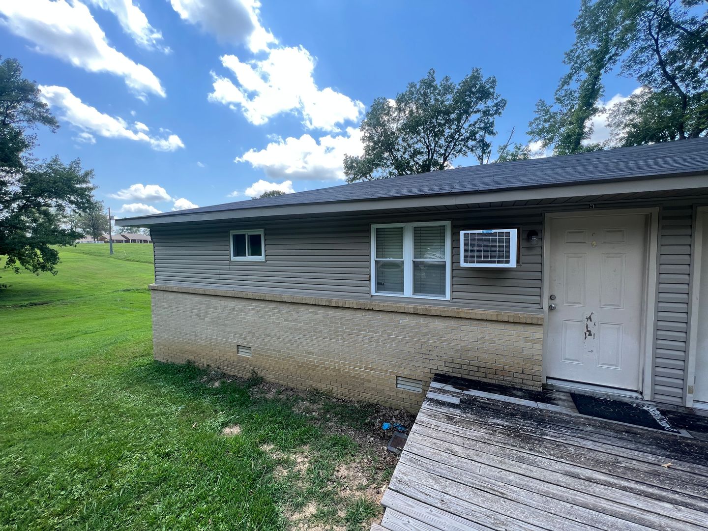 Dresden Apartment: 4059 Sharon Hwy 89