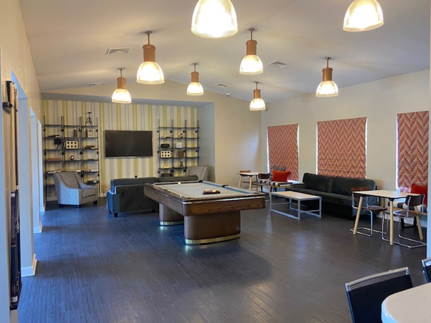 Martin Apartment: 237 W Peach St.