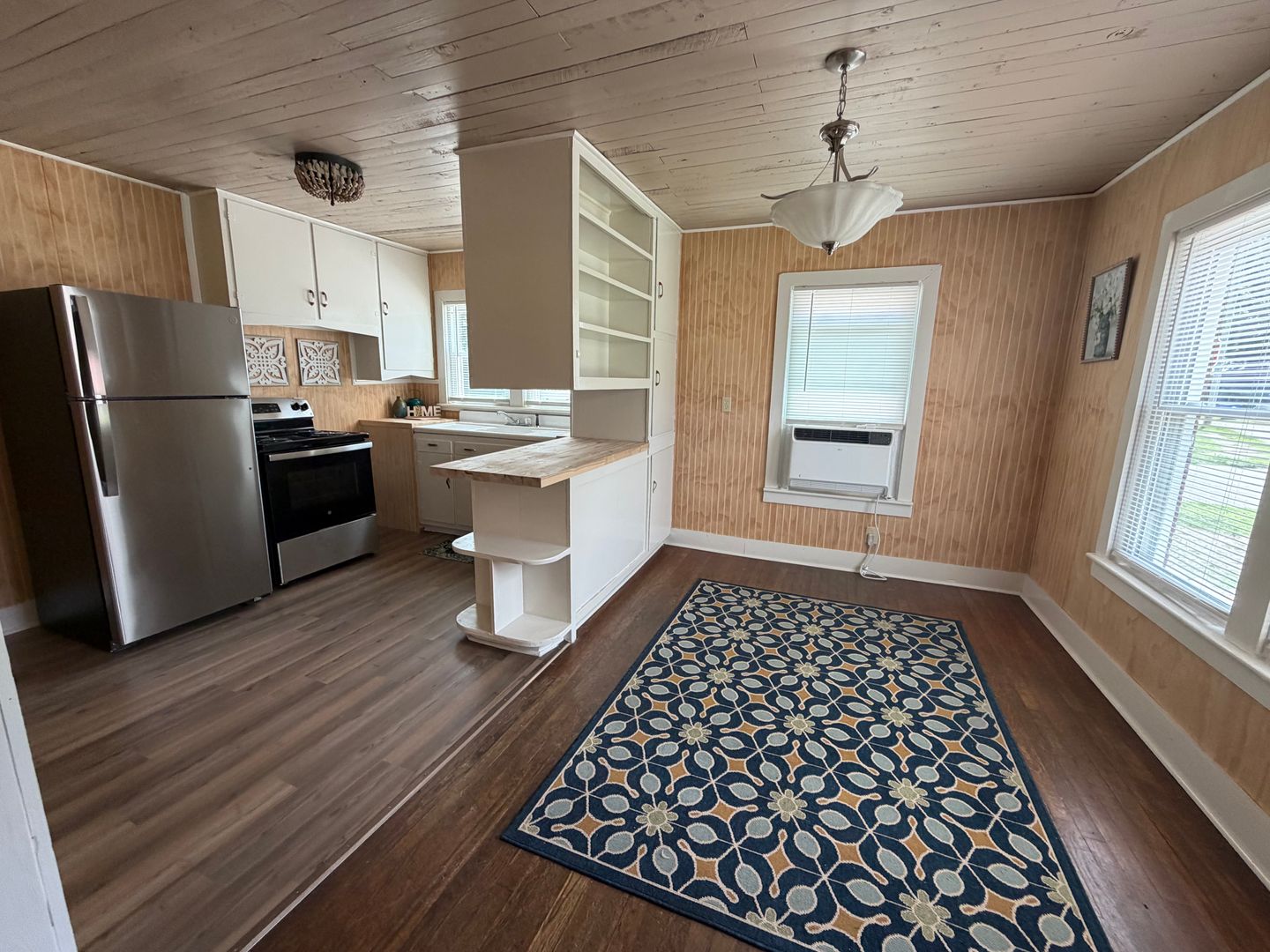 Martin Apartment: 116 Summer St.  - Unit 1