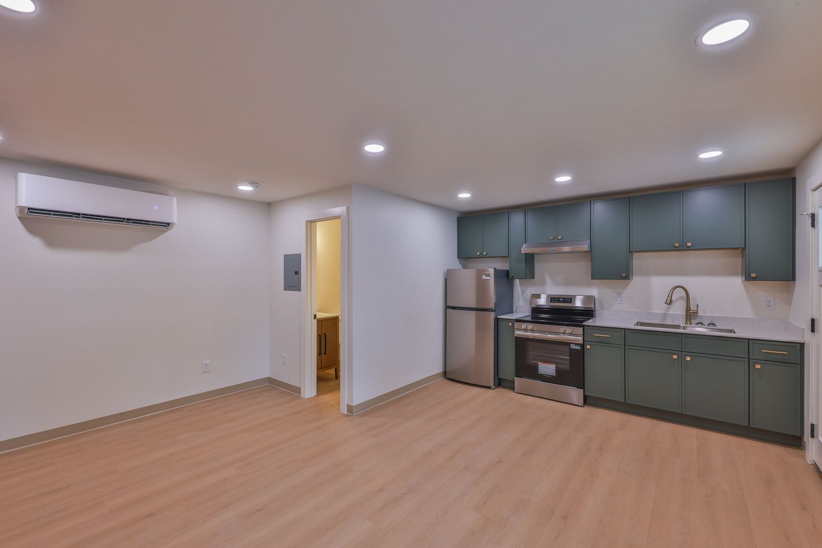 Martin Apartment: 551 Elm St.