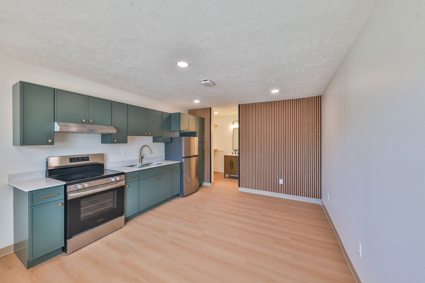 Martin Apartment: 551 Elm St.