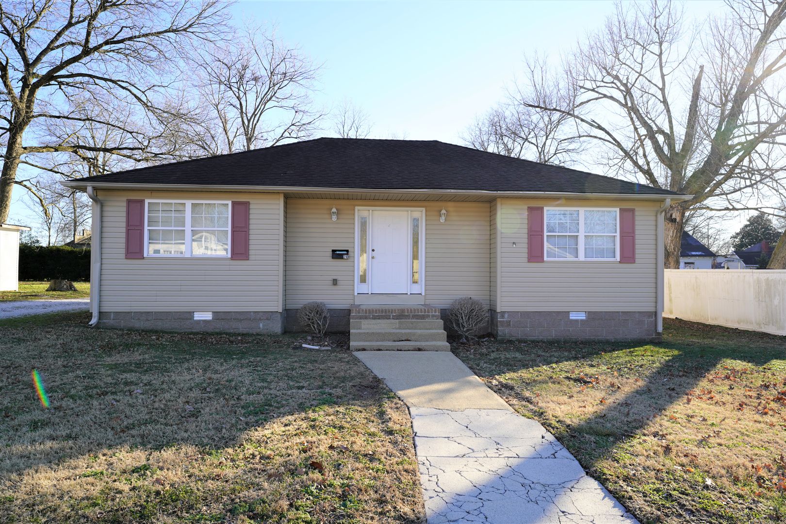 Martin House: 210 Lee St.