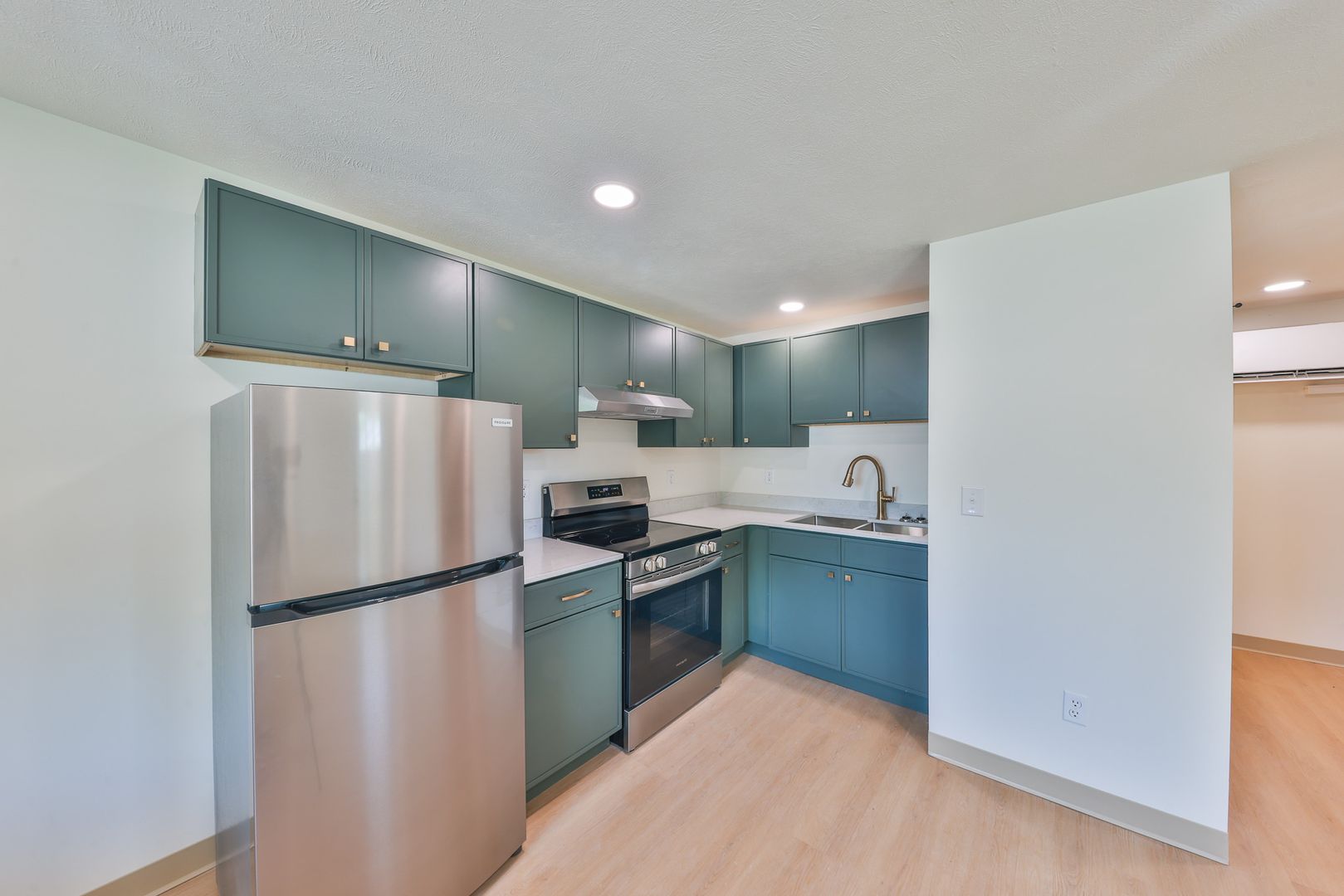 Martin Apartment: 551 Elm St.