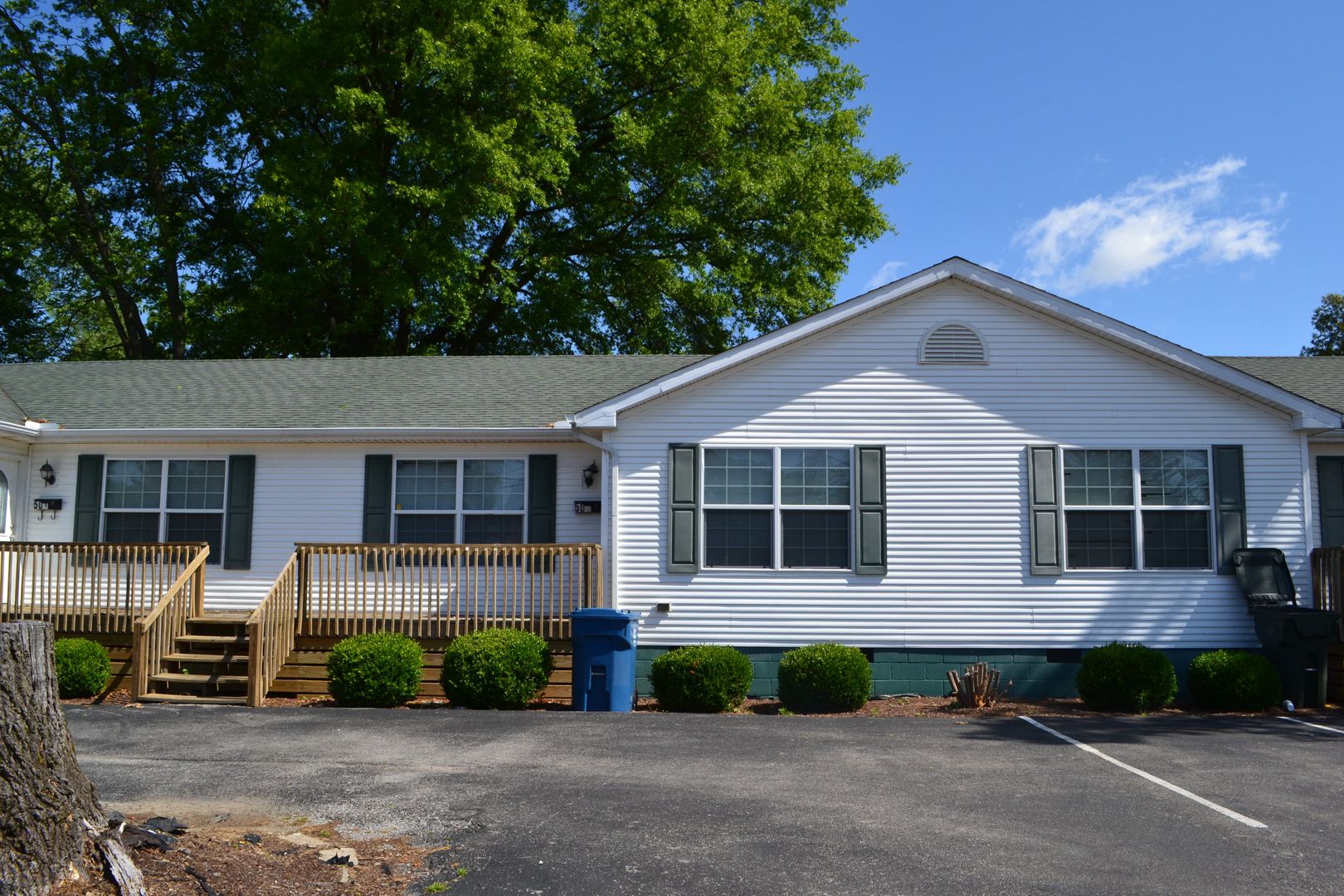 Martin Apartment: 501 Lee St