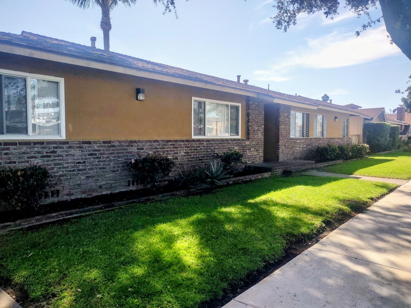 Anaheim Apartment: 1118 West Fay Lane