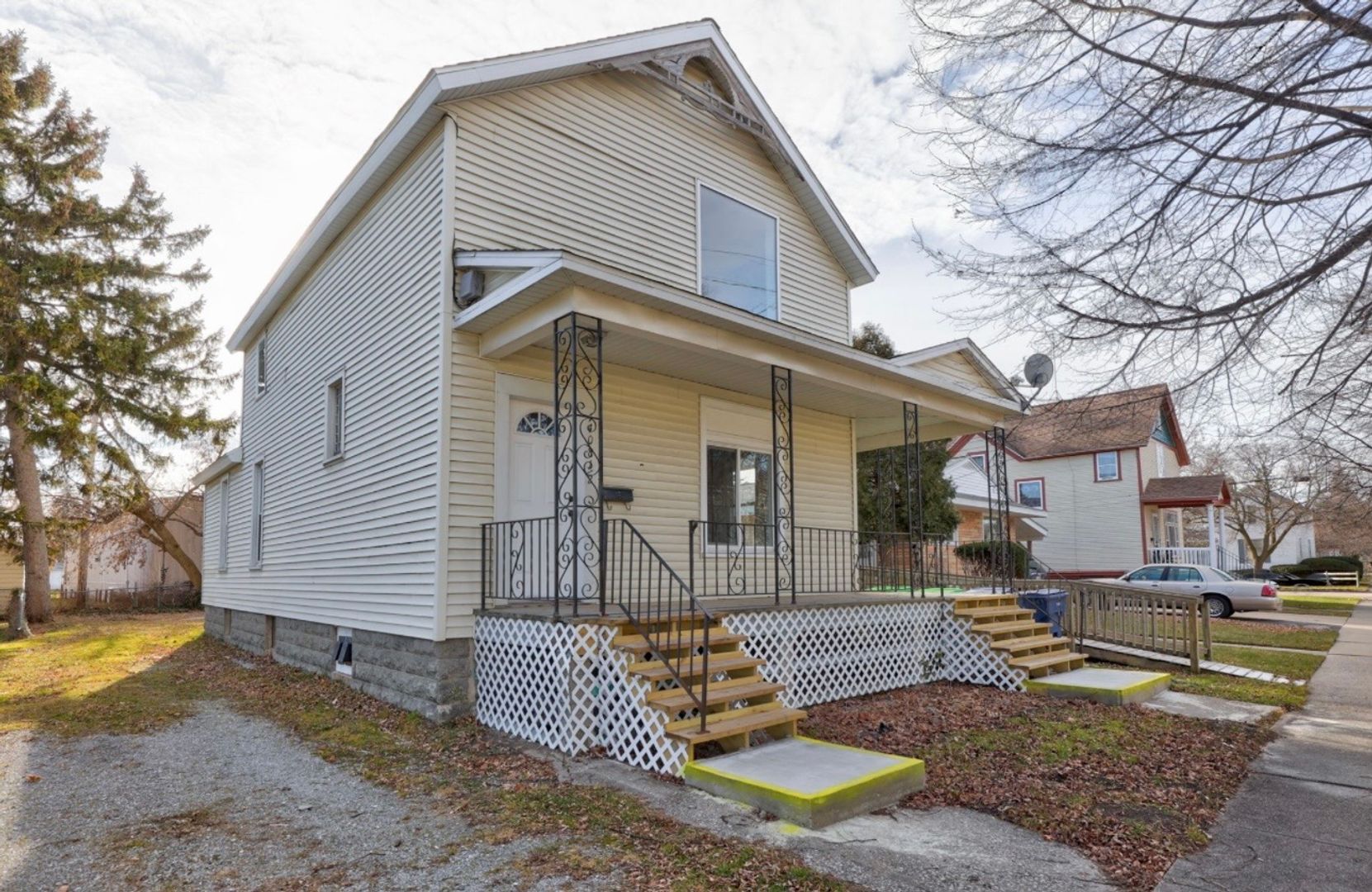Bay City Apartment: 1408 11th St