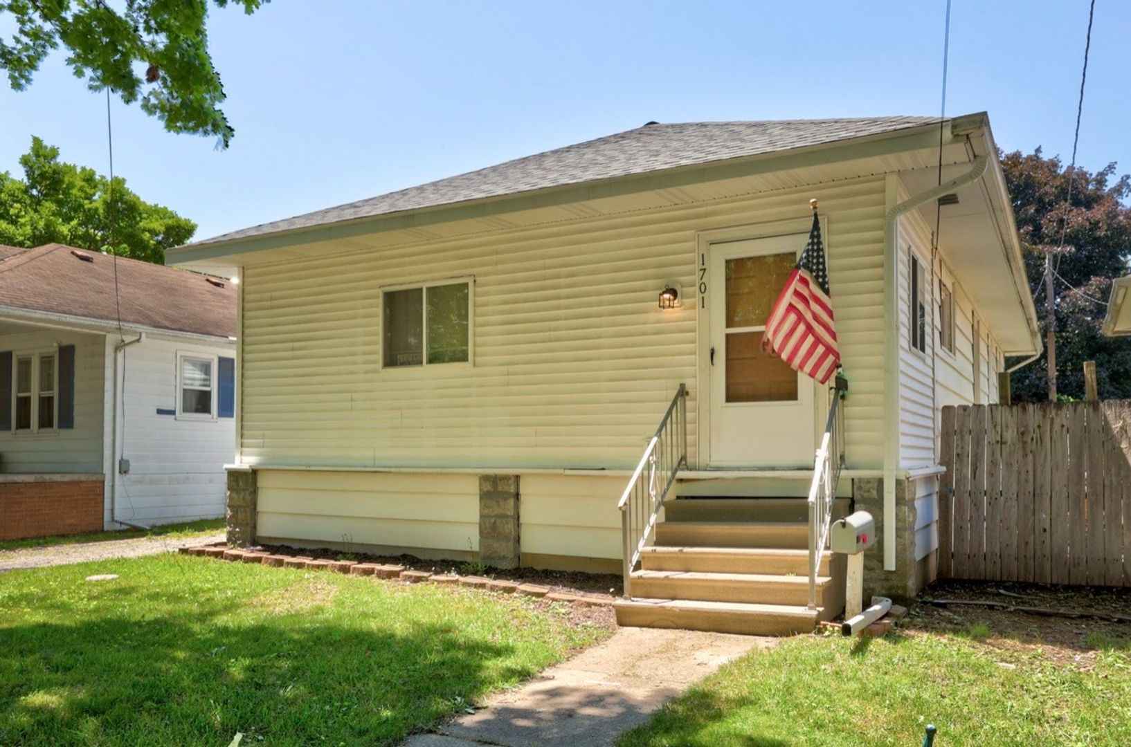 Saginaw House: 1701 N Charles St