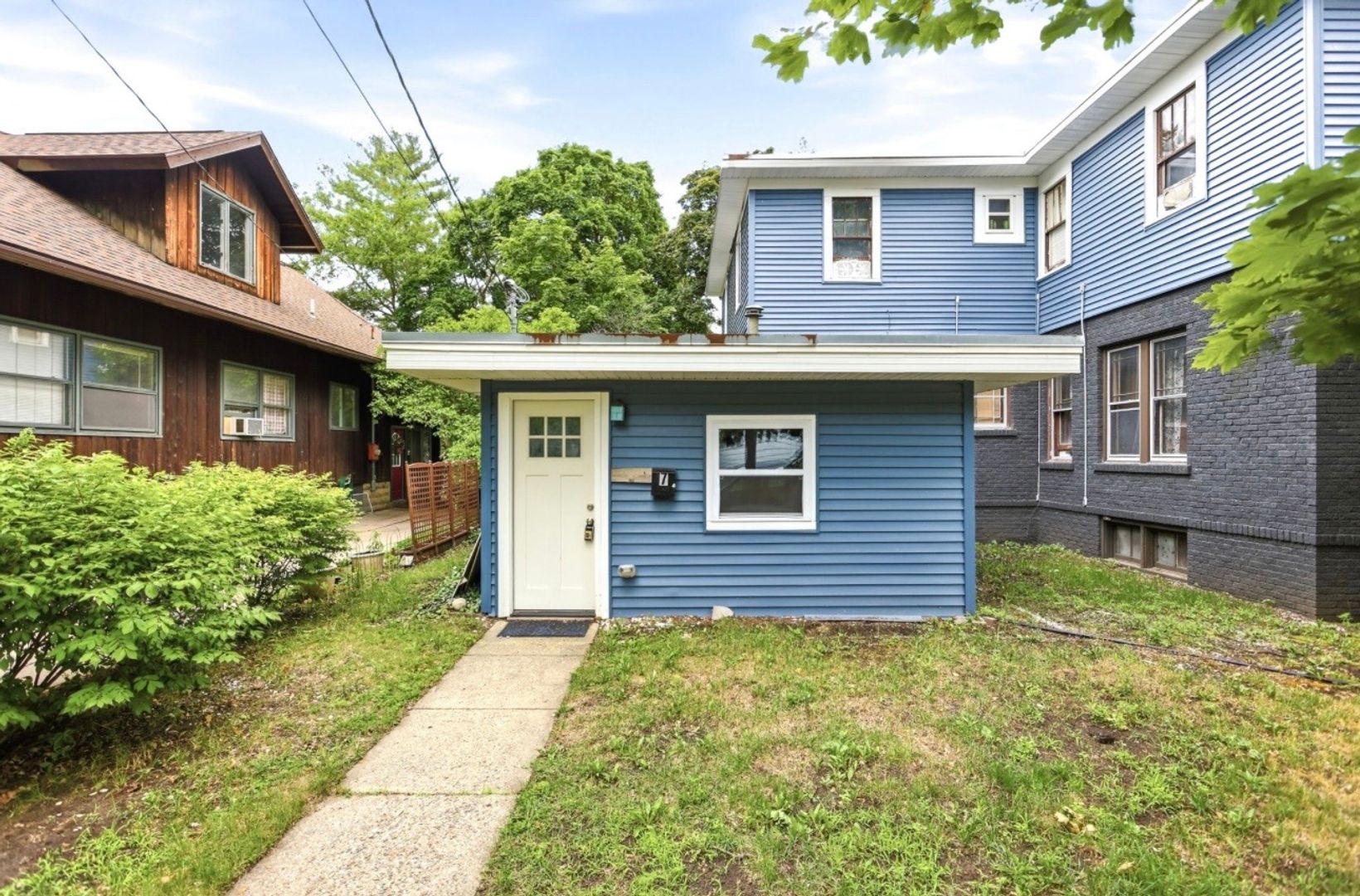 Midland Apartment: 602 Townsend St,
