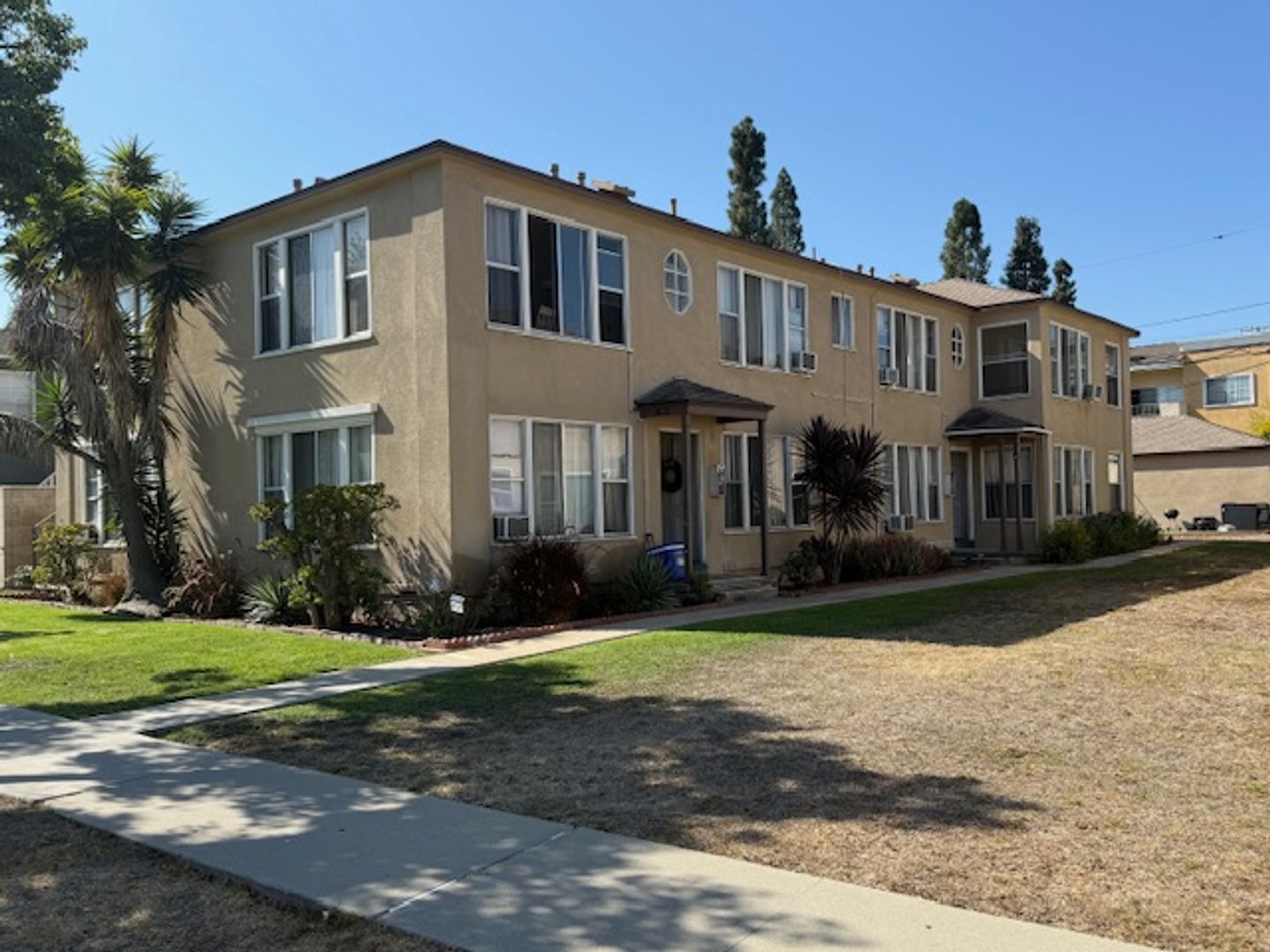 LONG BEACH Apartment: 4621-4623 BANNER DR