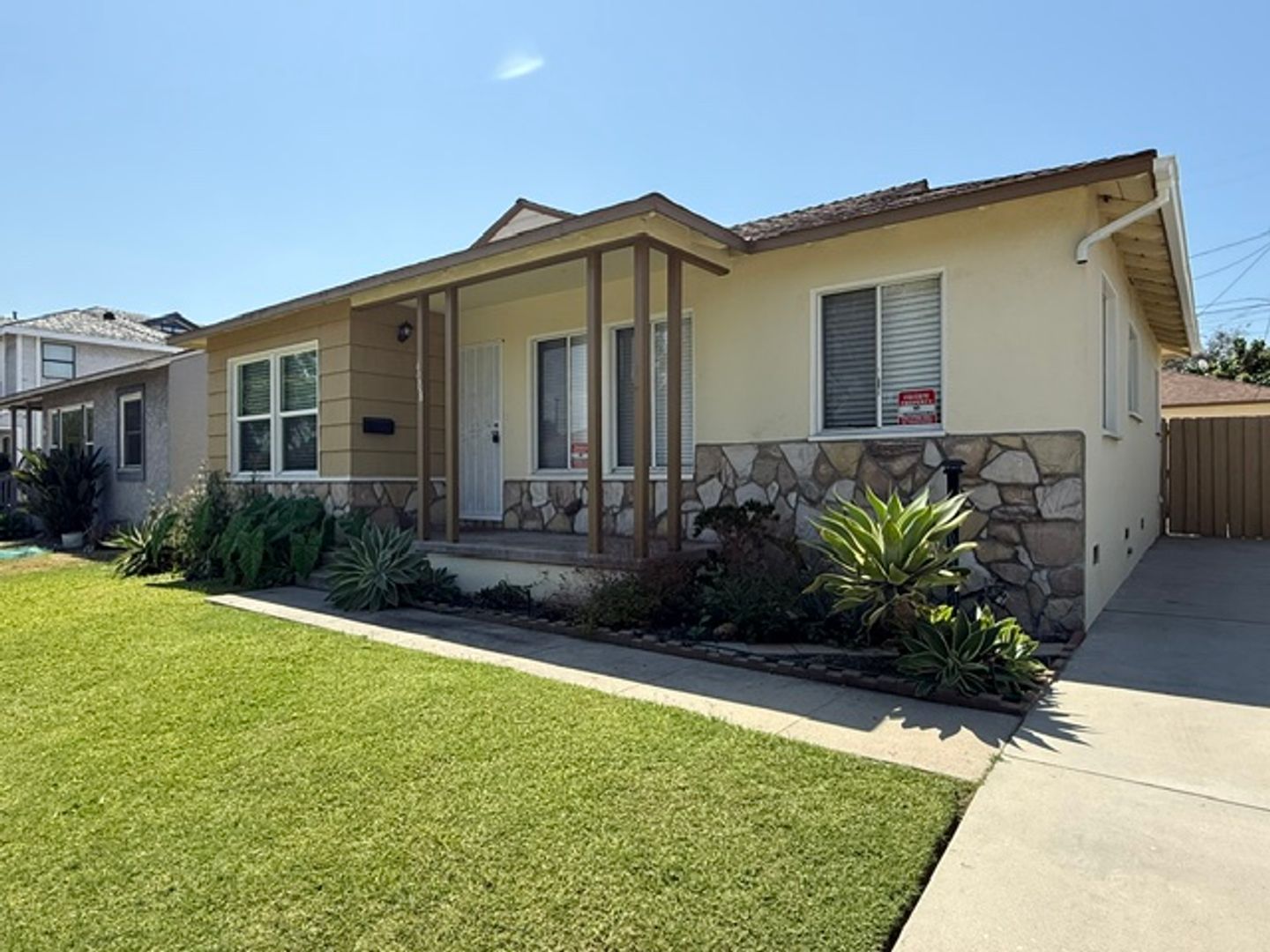 LAKEWOOD House: 6008 GREENMEADOW RD