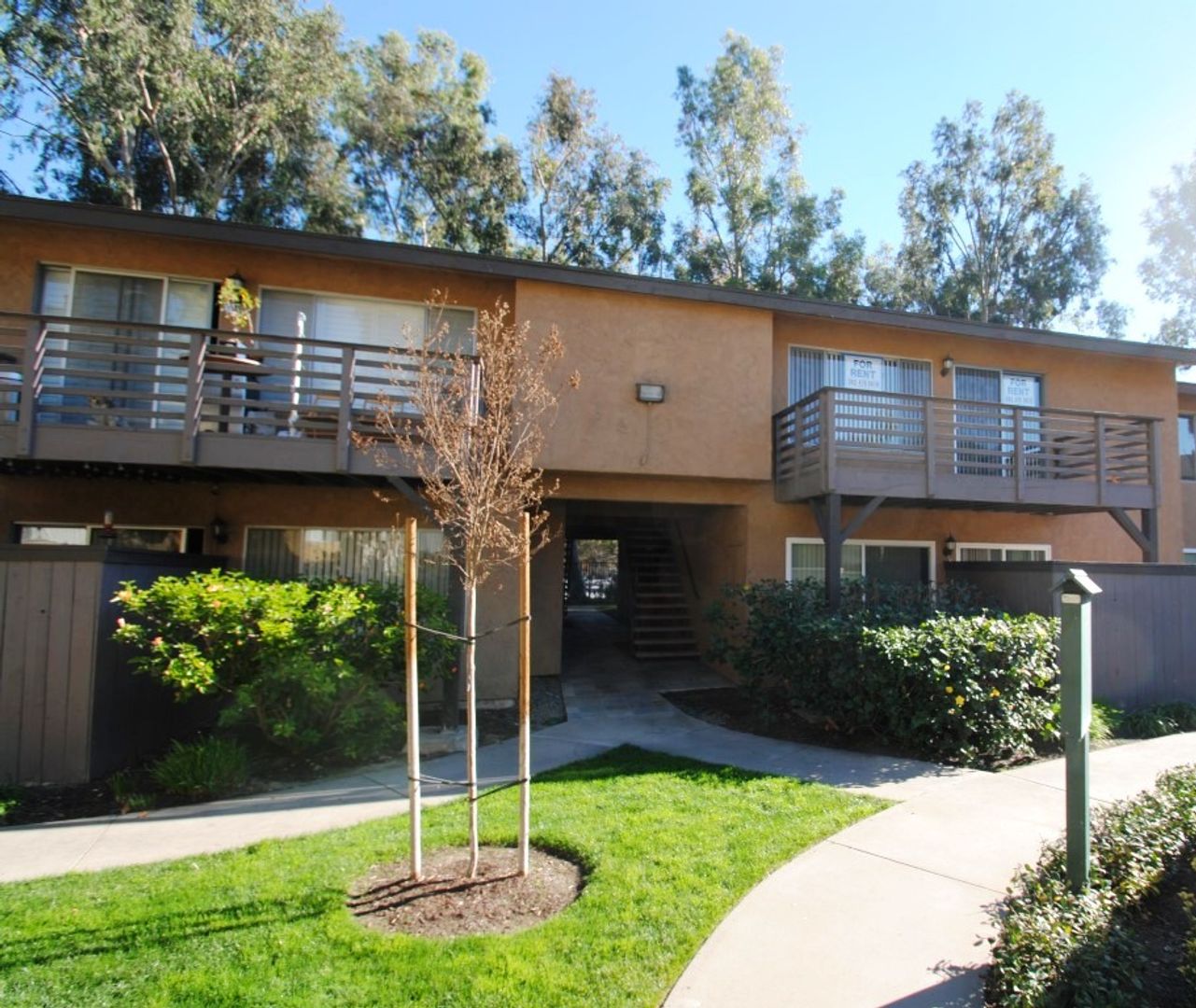 LA HABRA Condo: 1480 W LAMBERT RD #300