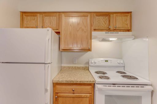 “Fall Into A GREAT Deal” Your First Month Just $99! Move in By 09/23/26 and take advantage of this limited-time offer. Ask us for Details!! – photo 1