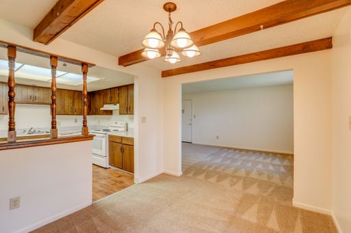 Don't Miss This: Year-End Pricing + Free Property-Billed Utilities Through May 2026! – photo 1