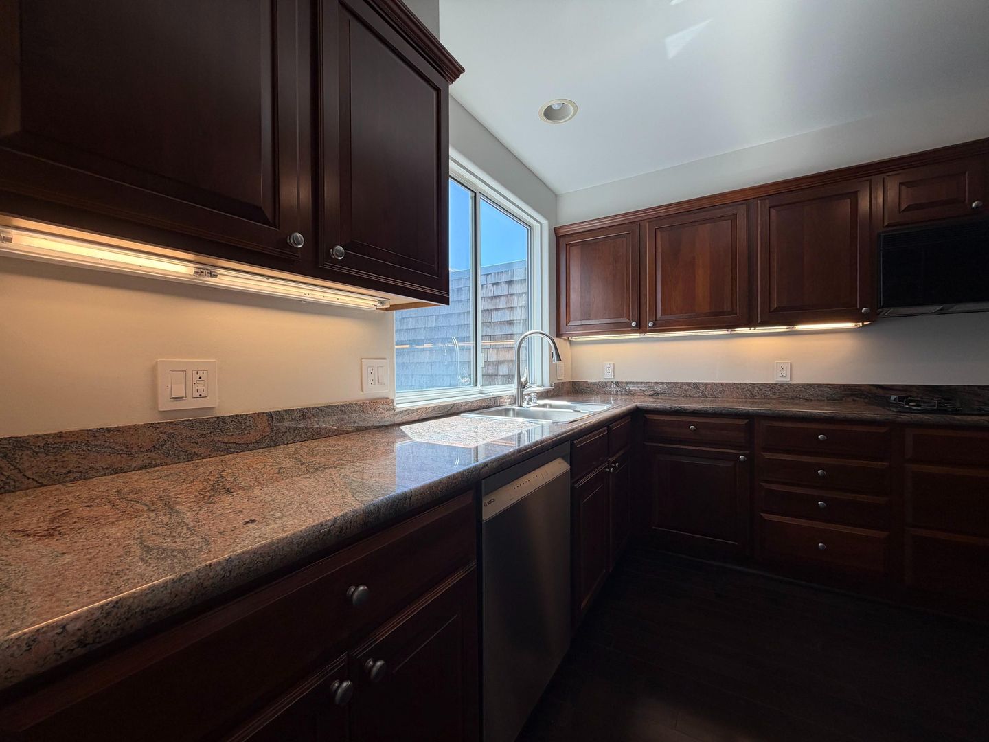 2050 Divisadero St #3 19 of 54