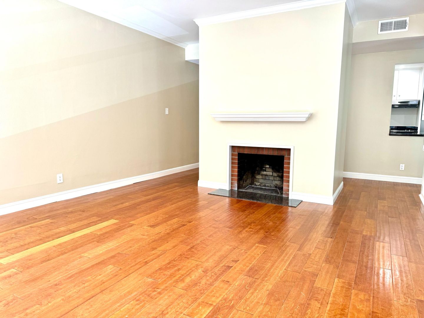 [E] El Dorado Apartments (OH) 8 of 12