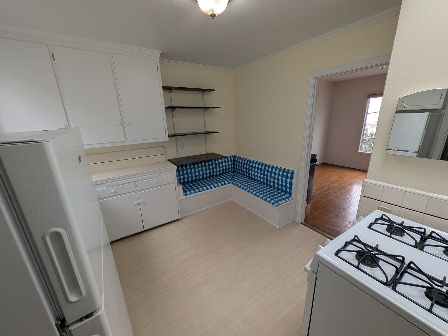 San Francisco Apartment: 702 43rd Avenue