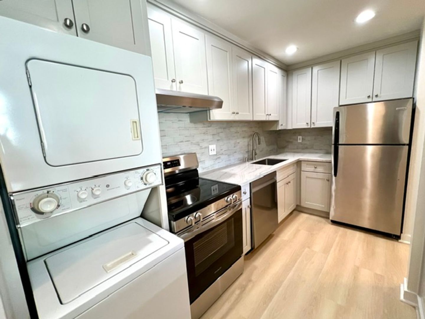 [E] El Dorado Apartments (OH) 6 of 12