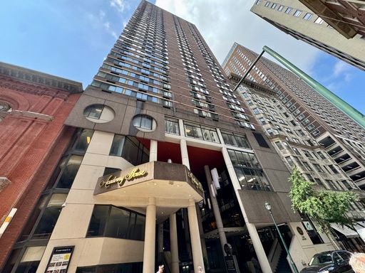 Gorgeous 1 Bedroom Condo For Rent in Rittenhouse! – photo 1