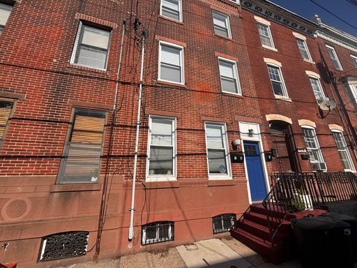 Gorgeous 1 Bedroom Apartment For Rent in Passyunk Square! – photo 1