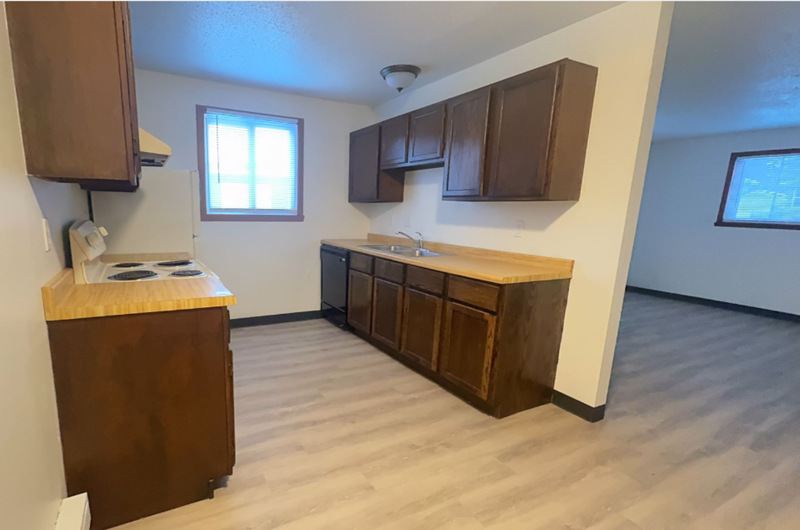Dilworth Estates 102 South 2 of 15
