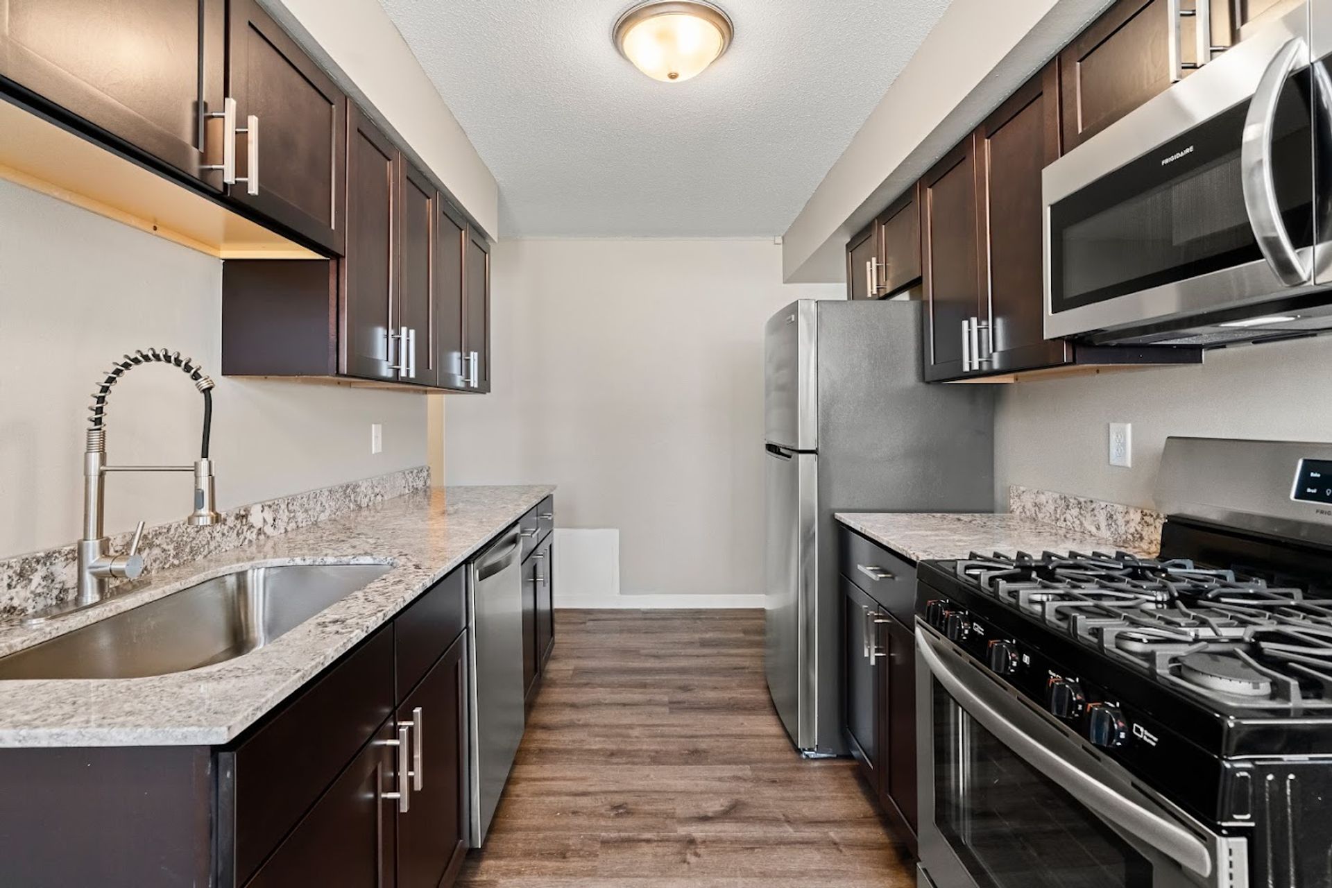 New Hope Apartment: 7136 60th Ave N