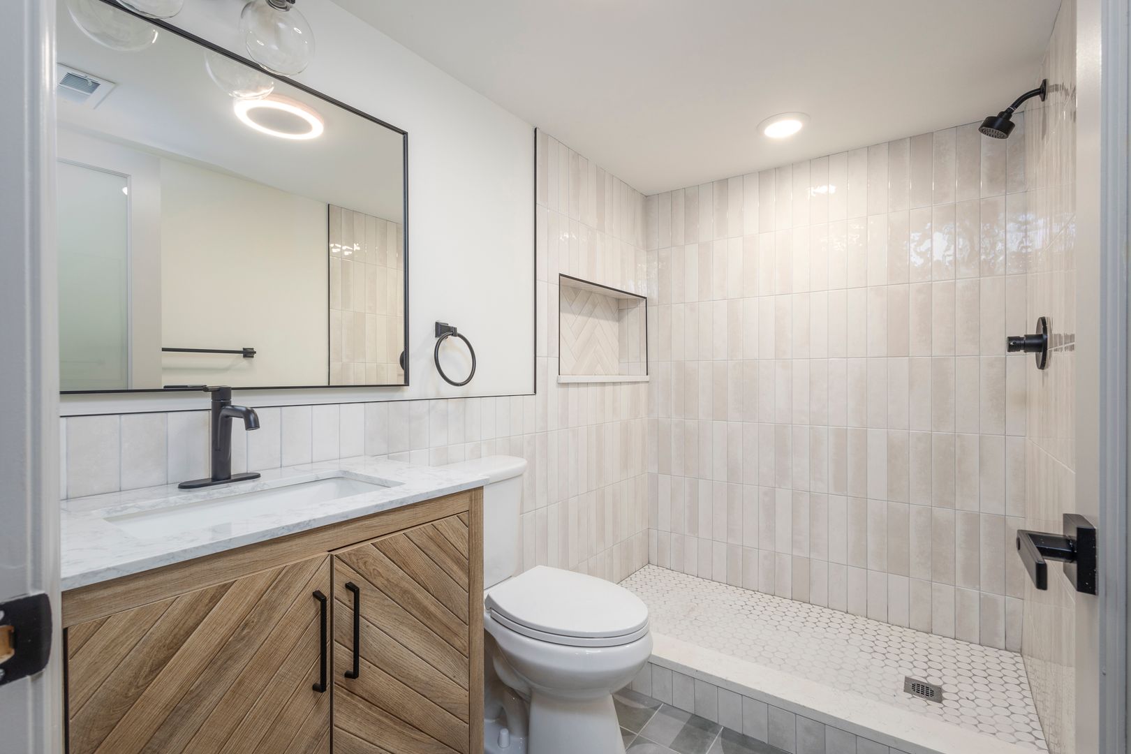 PHILADELPHIA Apartment: 2227 N 33RD ST