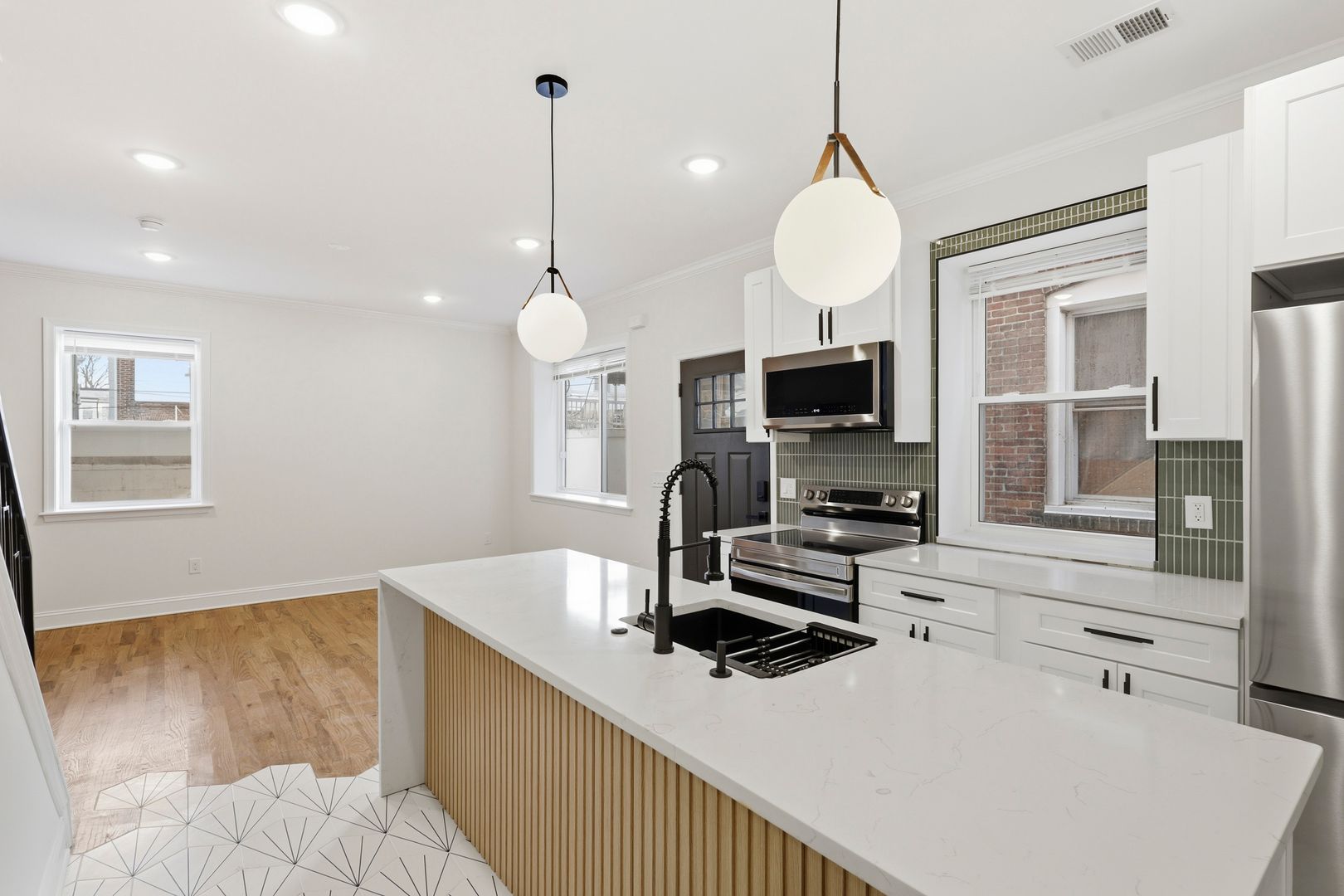 Philadelphia Apartment: 4417 N 9th St
