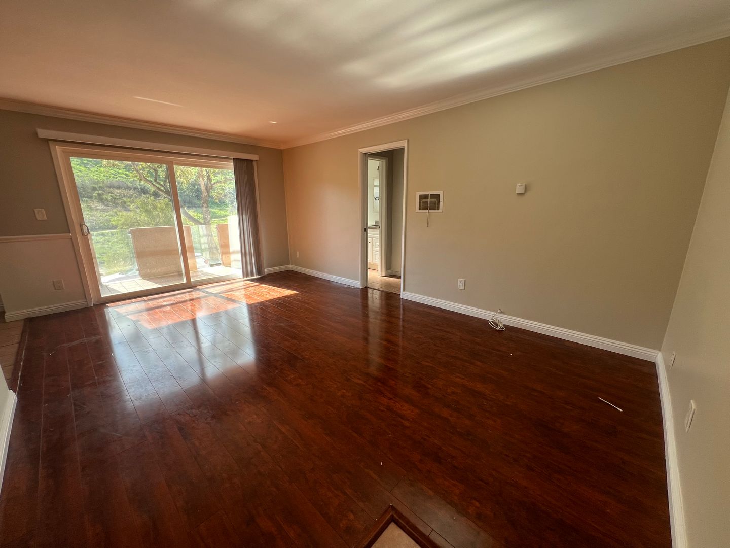 Los Angeles Apartment: 4315 Don Tomaso Dr