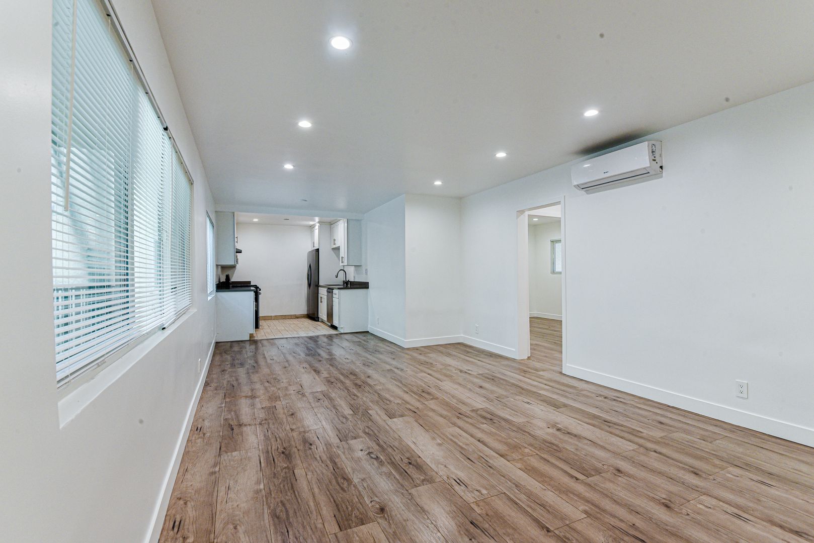 Sherman Oaks Apartment: 4324 Ventura Canyon Avenue