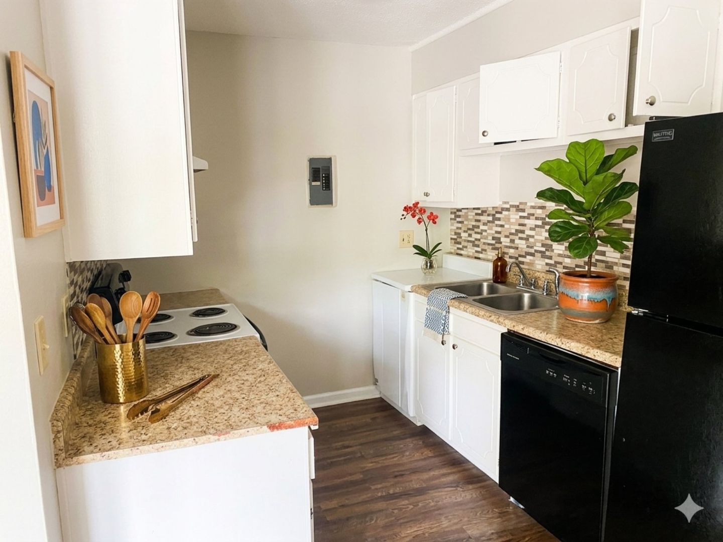 Kingsport Apartment: 1701 North John B Dennis Highway