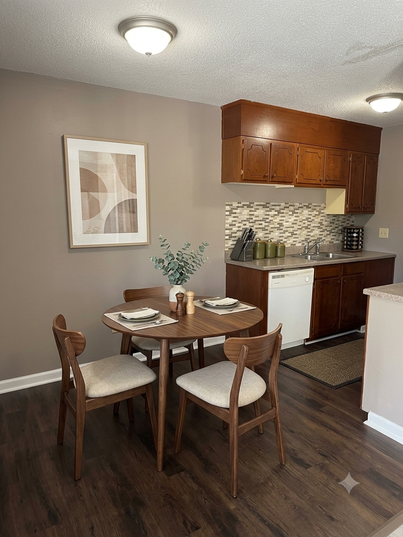 Kingsport Apartment: 1701 North John B Dennis Highway