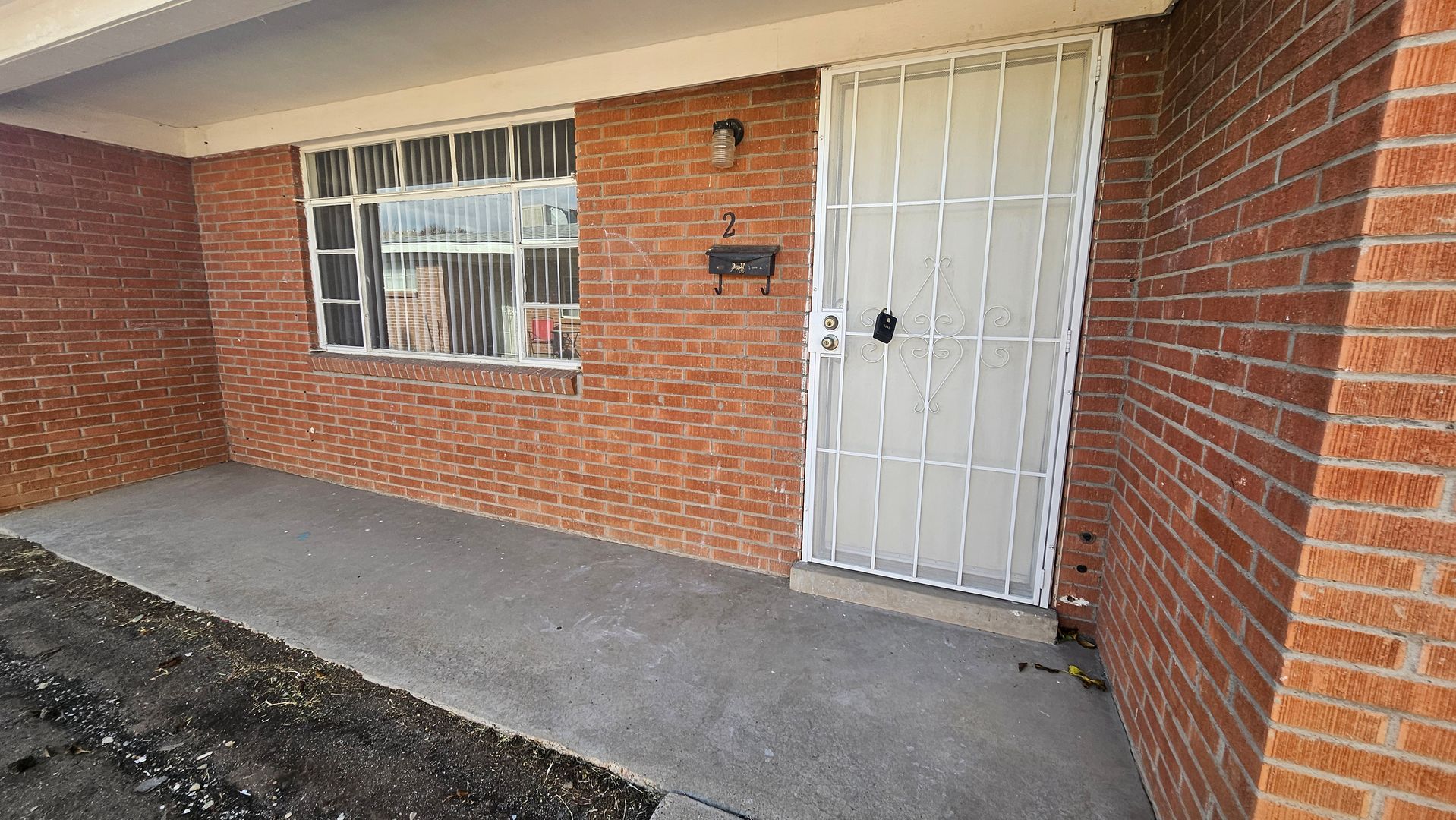 Albuquerque Apartment: 845 Louisiana Blvd SE 1-3